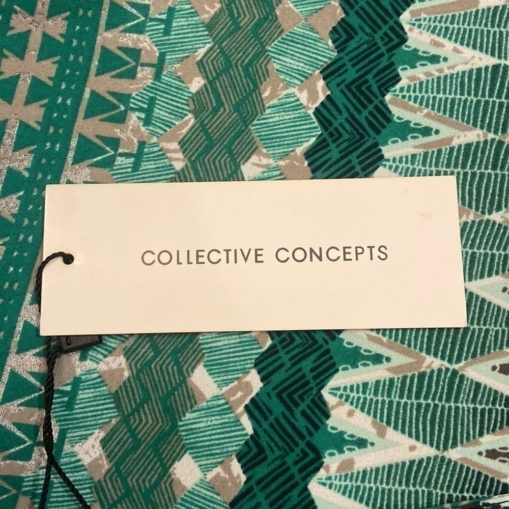 Collective Concepts skirt - Picture 7 of 7